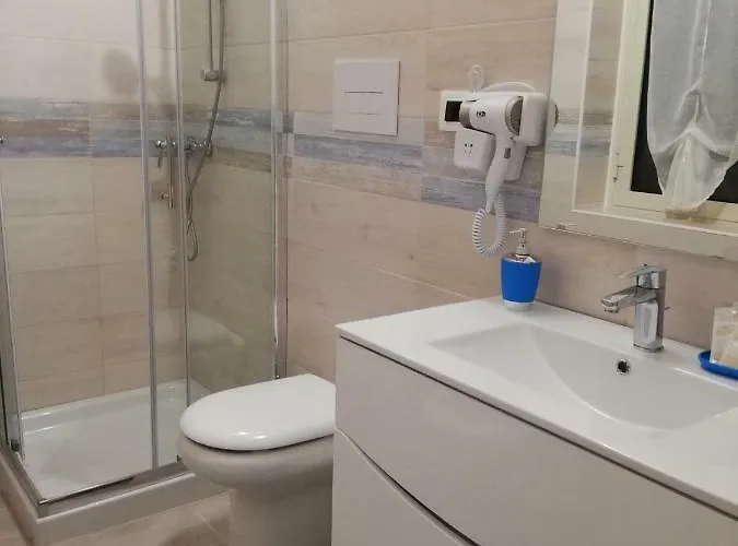 La Collina Dei Poeti לינה וארוחת בוקר קטנזארו