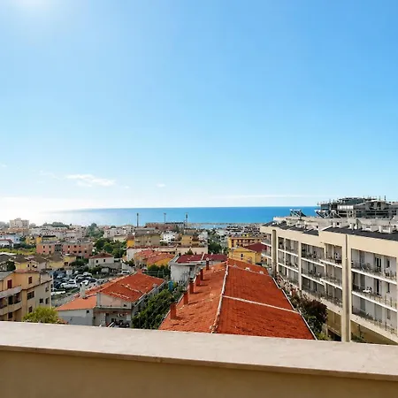 ベッド・アンド・ブレックファスト Lido La Collina Dei Poeti カタンザーロ