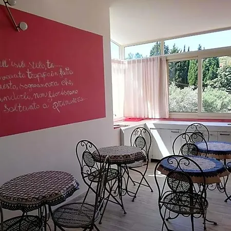 Lido La Collina Dei Poeti كاتانزارو