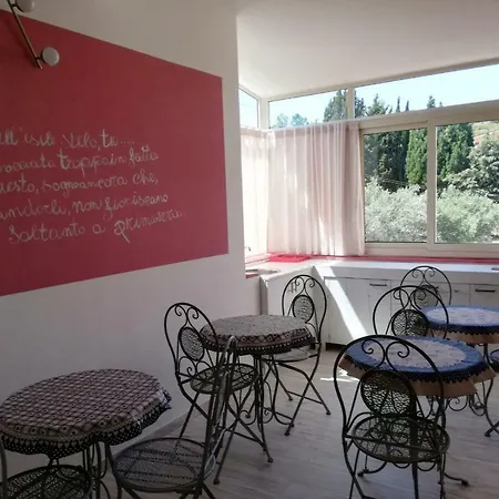 Lido La Collina Dei Poeti Отель типа 