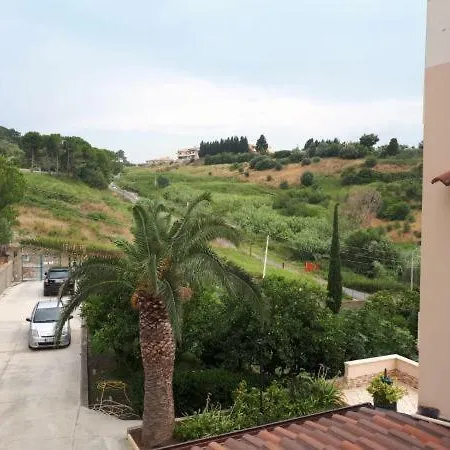 Lido La Collina Dei Poeti