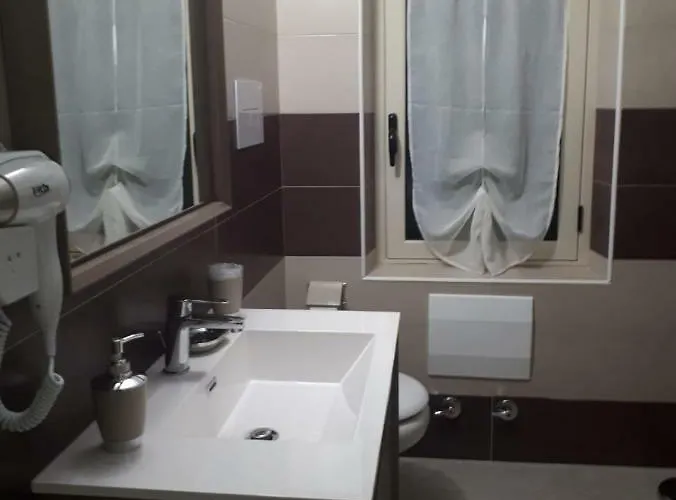 La Collina Dei Poeti 3* 卡坦扎罗